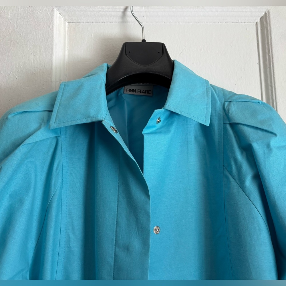 NWOT Women's Long Light Trench Coat EU 44 Made in Finland